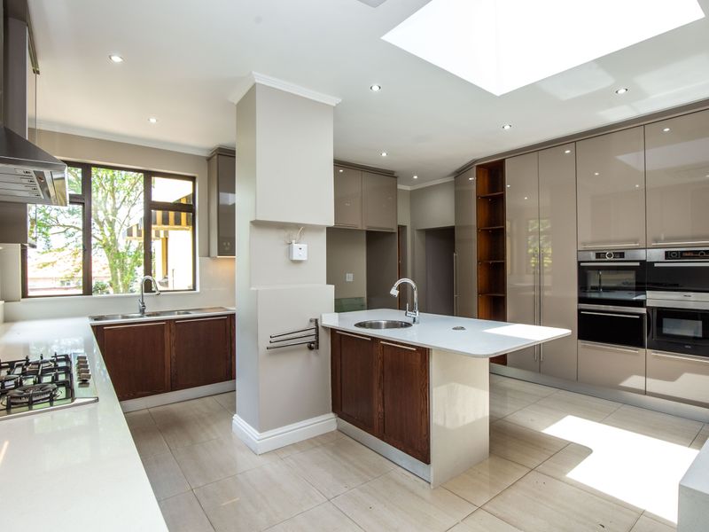 Enviable location in prime position - Photo 5