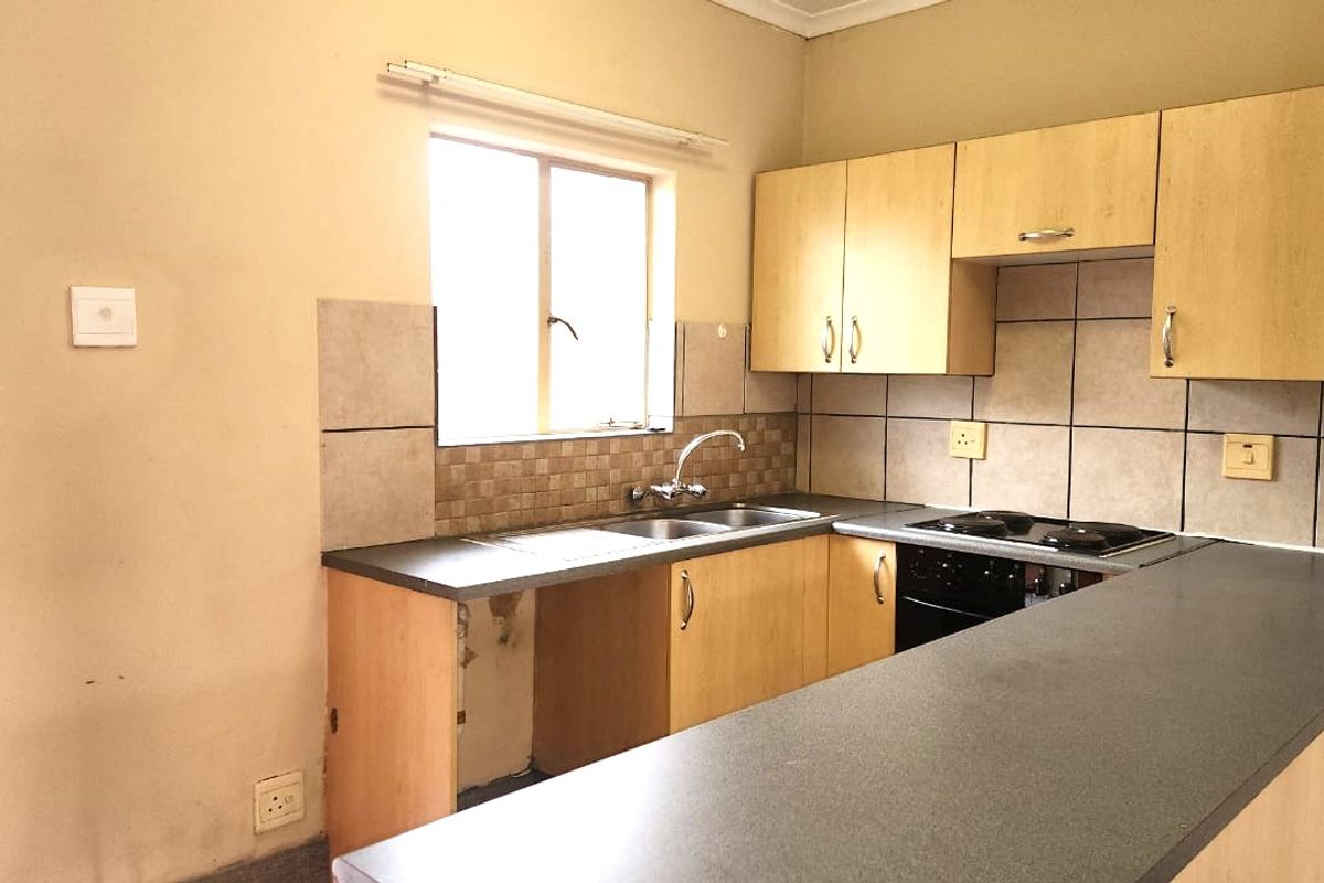 Perfect Investment or First-Time Buy! - Photo 5