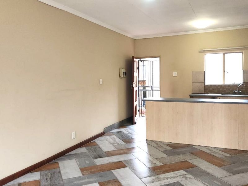 Perfect Investment or First-Time Buy! - Photo 4