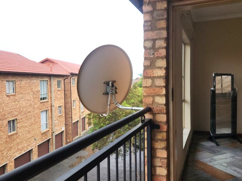 Perfect Investment or First-Time Buy! - Photo 9