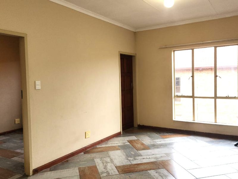 Perfect Investment or First-Time Buy! - Photo 3