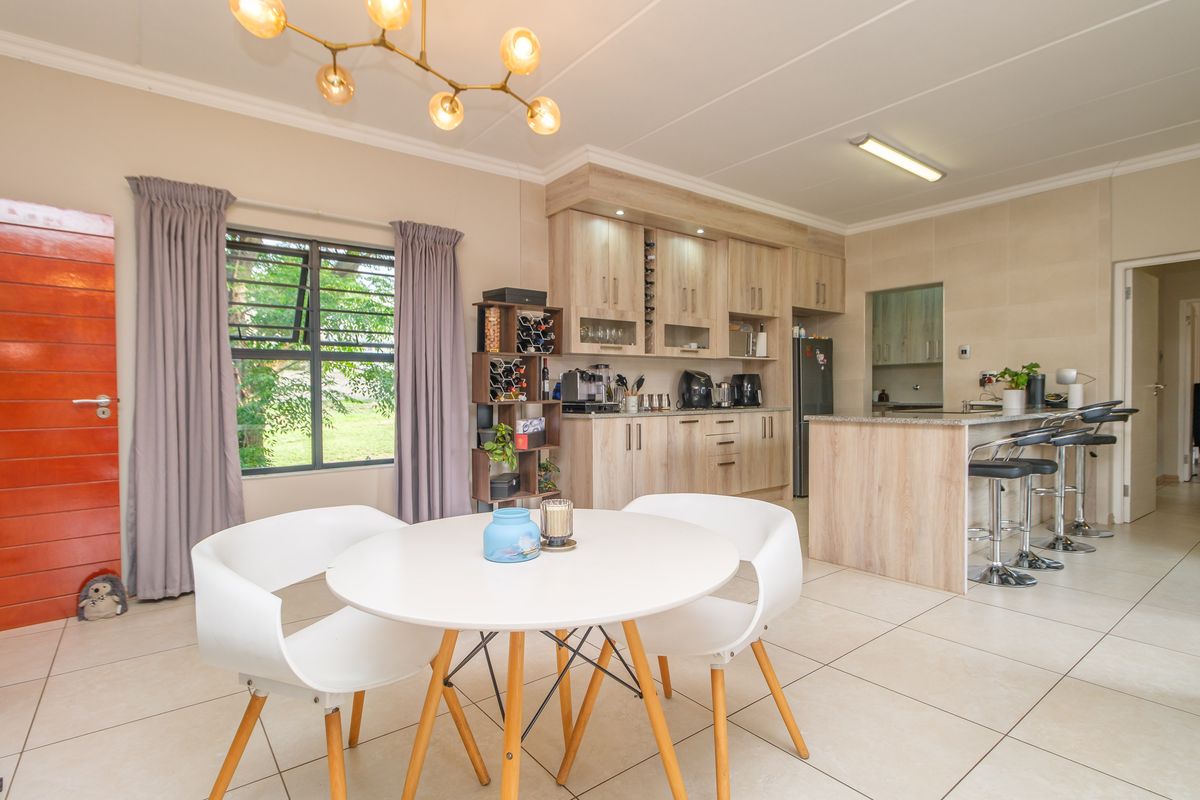 Modern North-Facing Apartment with Stylish Finishes & Built-in Braai - Photo 2