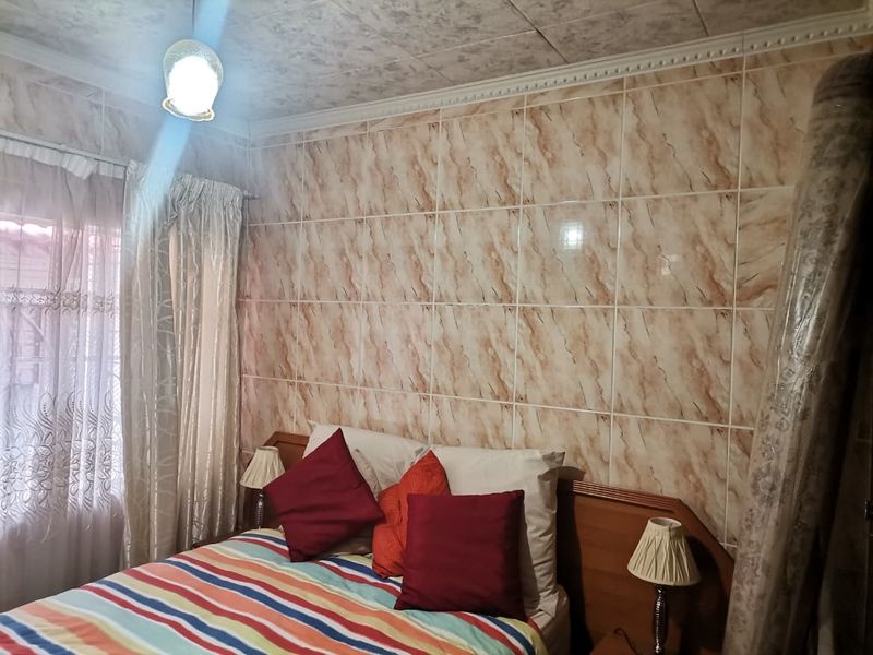 Easy Care 4-Bedroom Home in a Secure and Convenient Part of Letlhabile - Photo 9