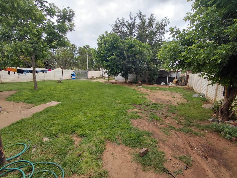 2 Bedroom House for Sale - Photo 10