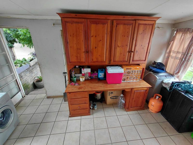 2 Bedroom House for Sale - Photo 8