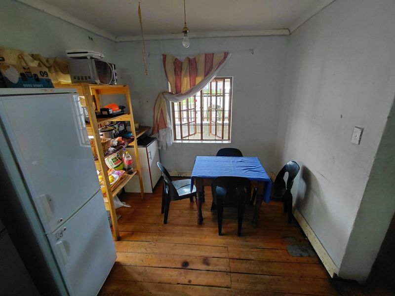 2 Bedroom House for Sale - Photo 4