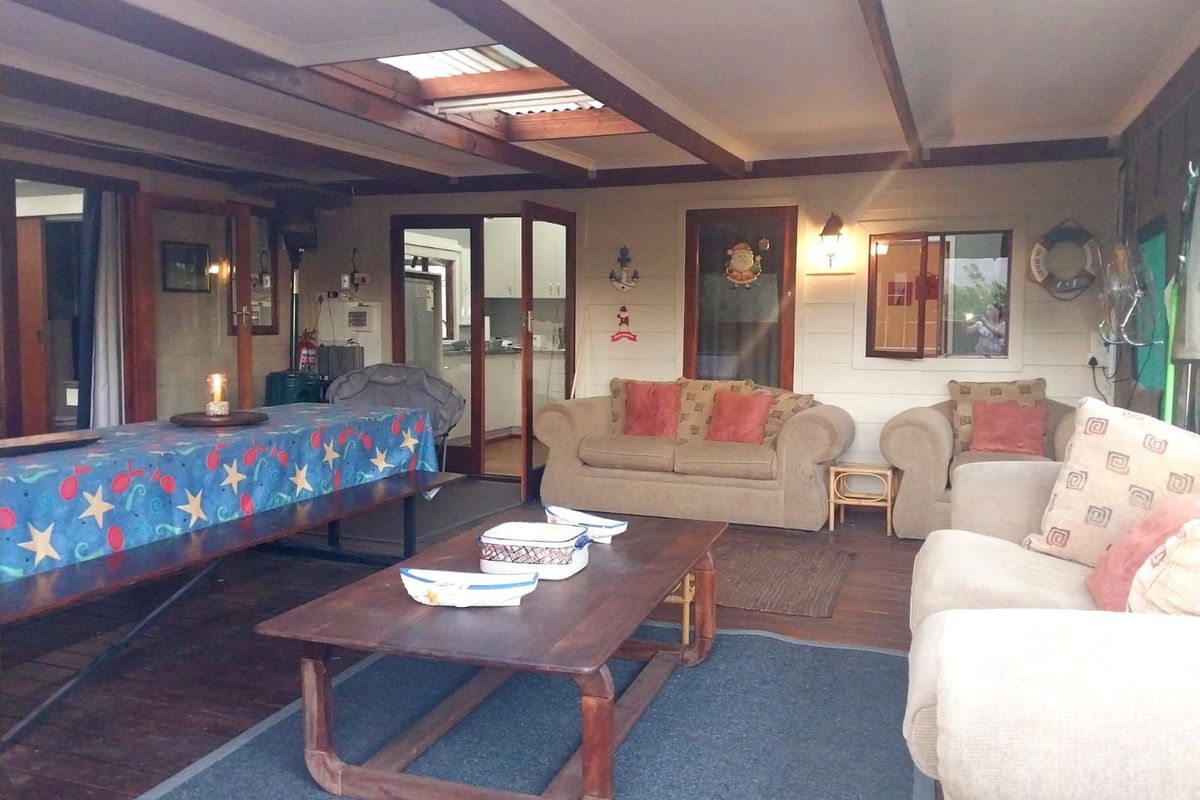 Only with Us - Charming Yacht Club Retreat with Entertainer’s Patio - Photo 5