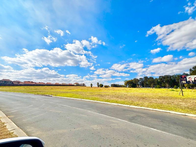Prime 2.28ha Development Land for Sale in Terra Nova - Photo 9