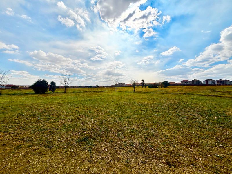 Prime 2.28ha Development Land for Sale in Terra Nova - Photo 8