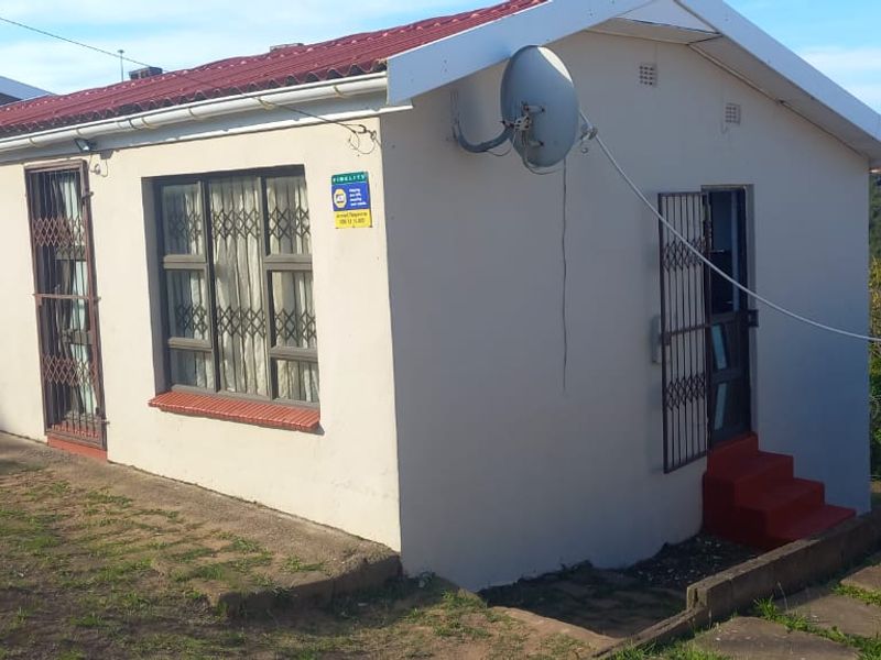 Neatly Kept Starter Home - Photo 5