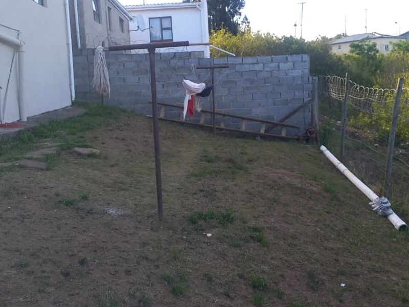 Neatly Kept Starter Home - Photo 8