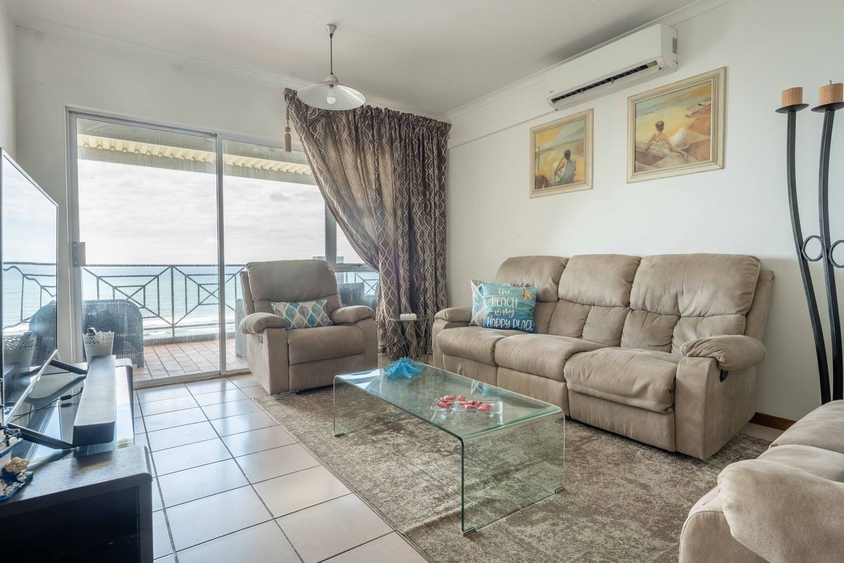 The perfect holiday flat or downsizing - Photo 3