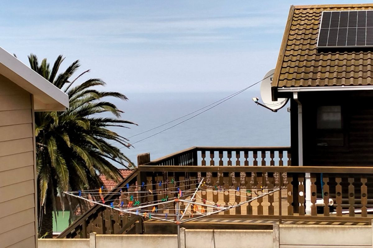 Coastal living at Its best with  dual-living potential - Photo 5