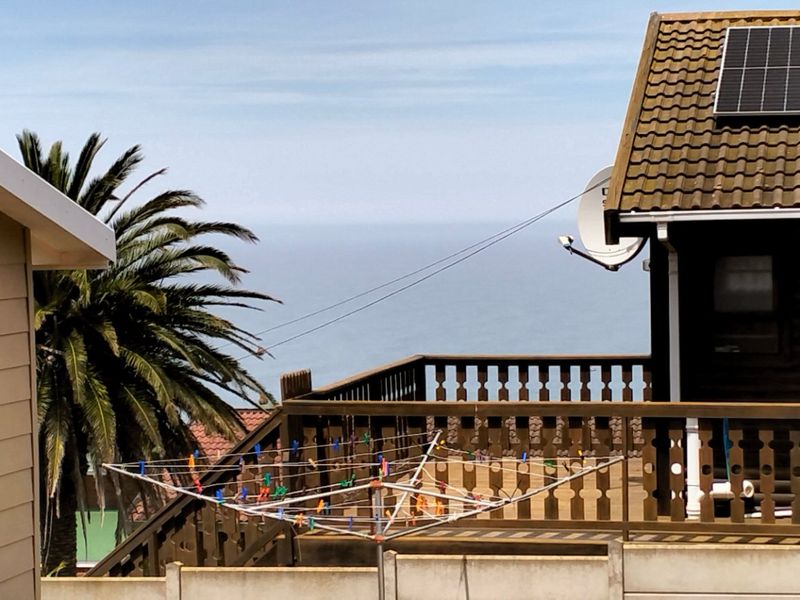 Coastal living at Its best with  dual-living potential - Photo 5