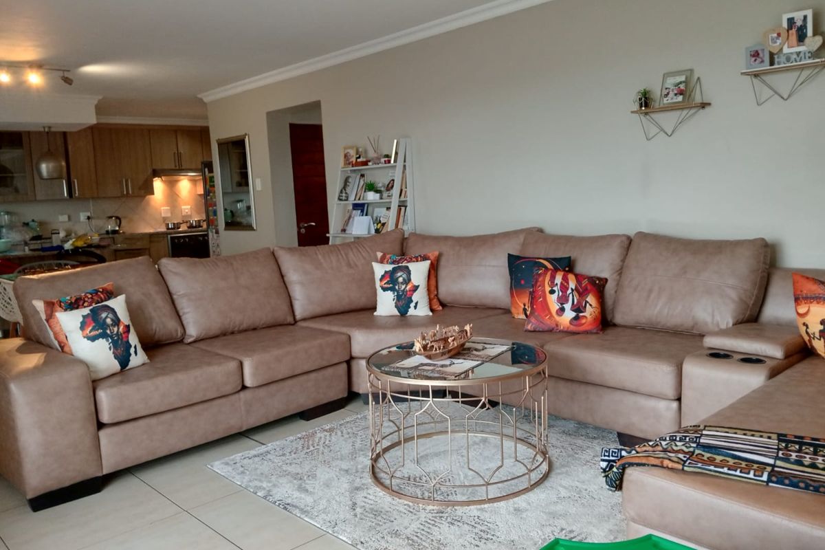 Beautiful Townhouse To Let in Cashan, Rustenburg—perfect for families seeking comfort! - Photo 5