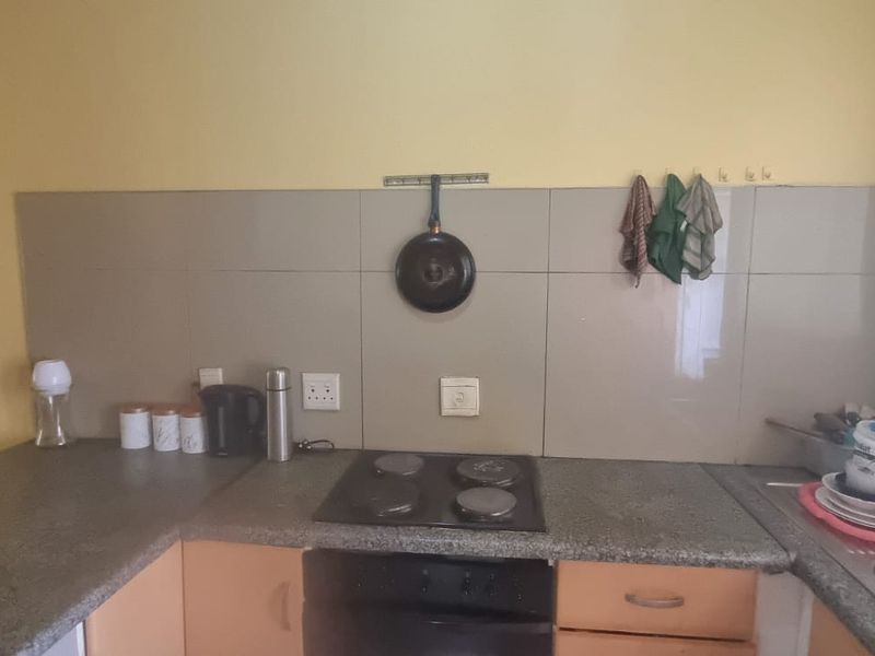 Prime Investment Potential with Private Balcony Braai in Erand Gardens! - Photo 2