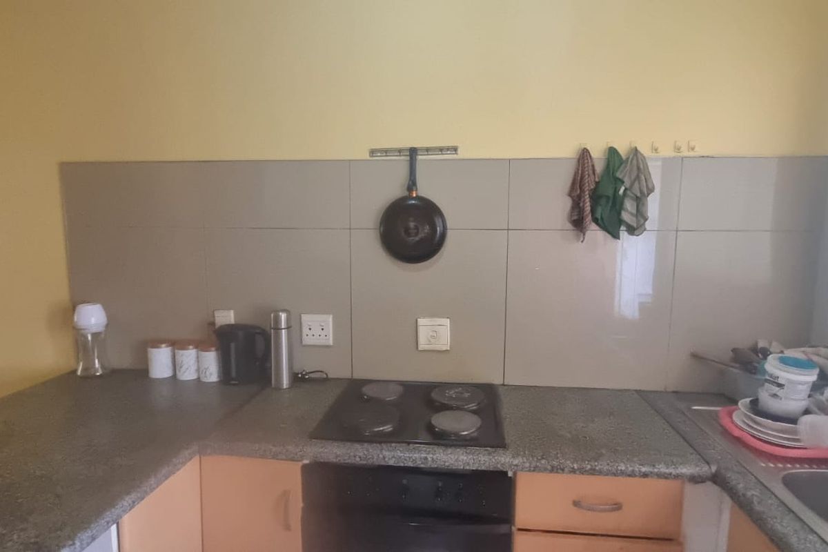 Prime Investment Potential with Private Balcony Braai in Erand Gardens! - Photo 2