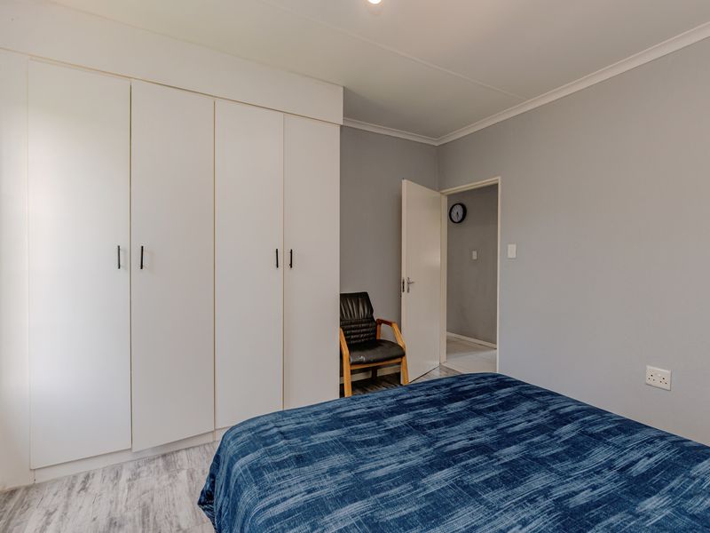 Charming Home For Sale in Wilgeheuwel, Roodepoort, The Perfect Blend of Comfort and Convenience - Photo 6