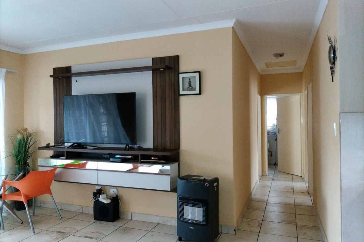 Modern 3-Bedroom Flat in a Secure Complex - Photo 5