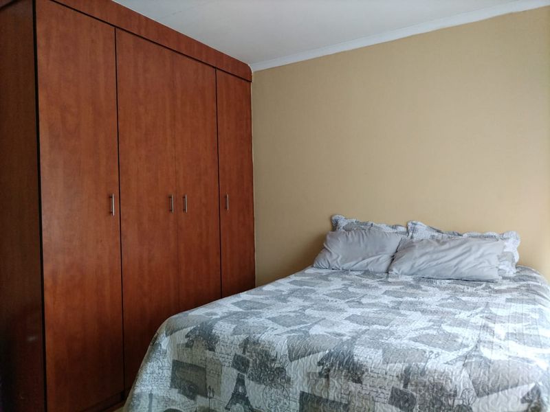 Modern 3-Bedroom Flat in a Secure Complex - Photo 10