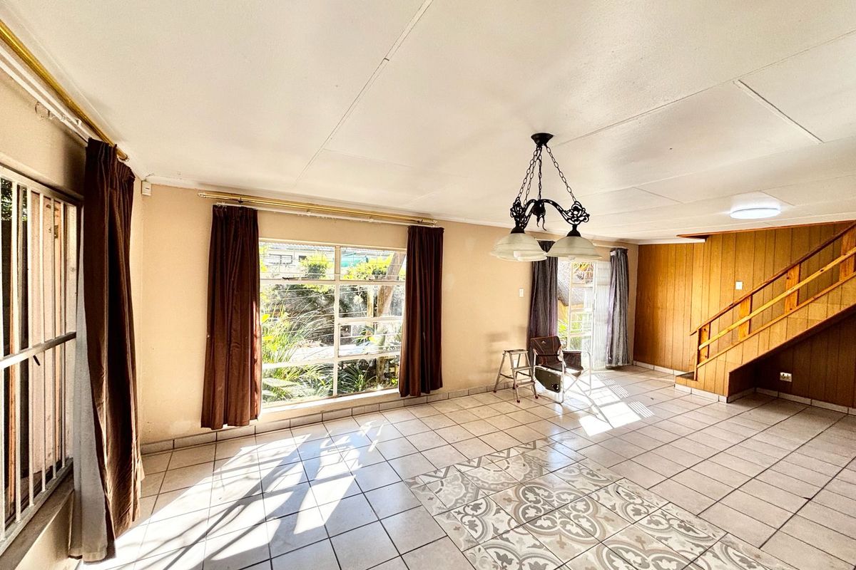 Spacious 4 Bedroom Family Home with Entertainment Space - Photo 4