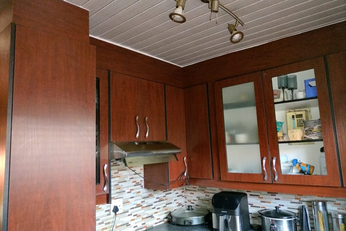 4-Bedroom Home in a Sought-After Area - Photo 4