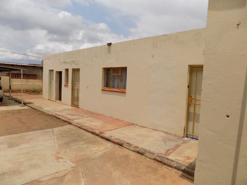 COMFORTABLE FAMILY HOME FOR SALE IN TSHING - Photo 8