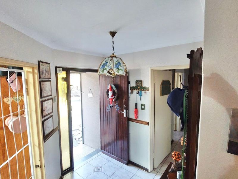 The Perfect Family Home - Photo 2