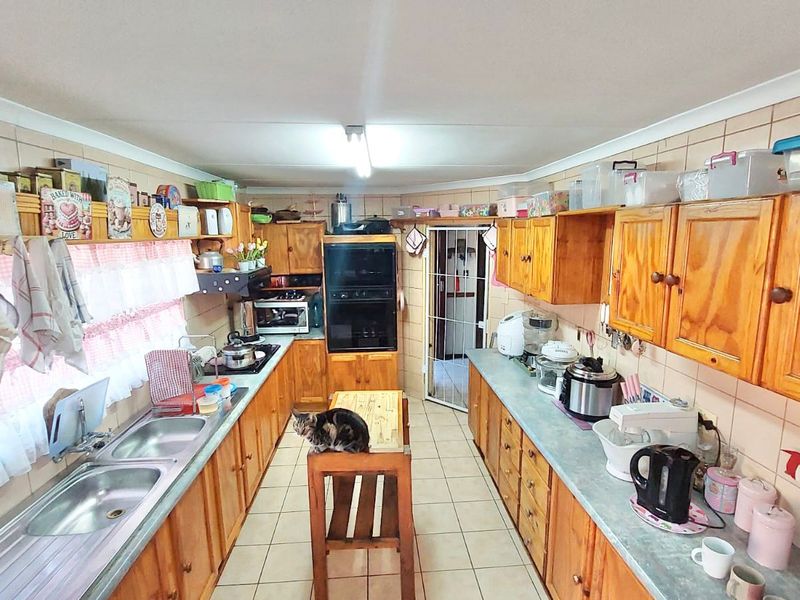 The Perfect Family Home - Photo 9