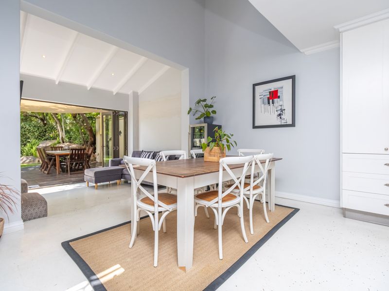 Large Family Home in Sought-After Lonehill Village Estate - Photo 4