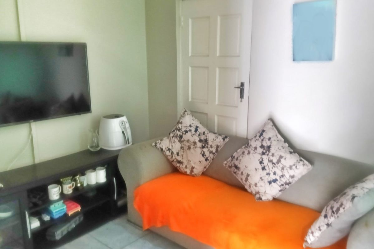 Fully Furnished Comfort in a Peaceful Setting - Photo 3