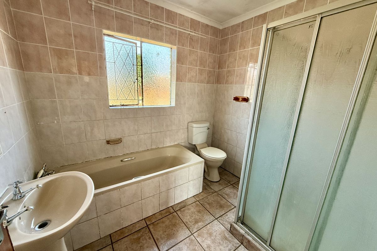 Freestanding home To Let -Petfriendly - Photo 4