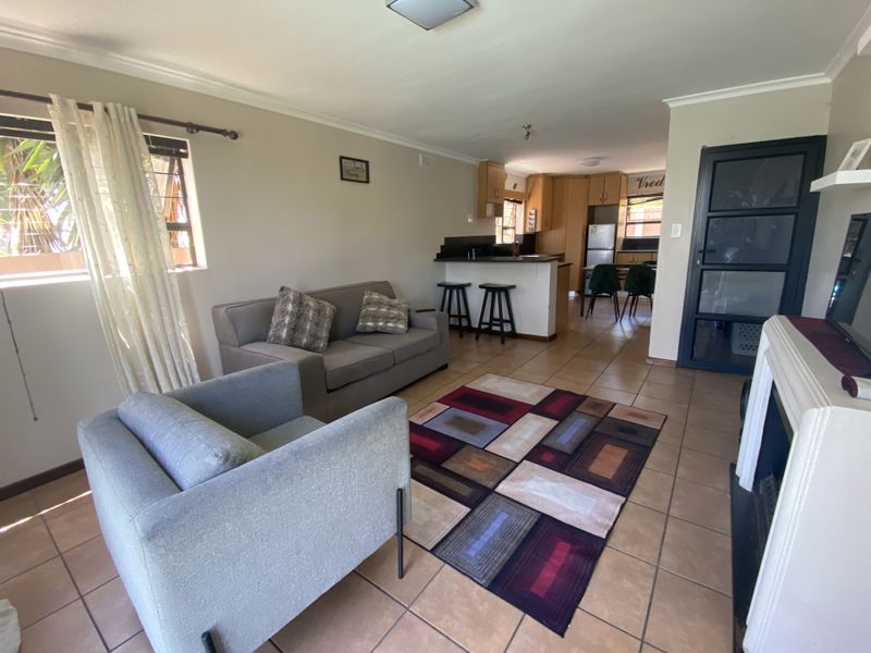 Exceptional 4 Bedroom  Home With 2-Bed Granny Flat - Photo 10