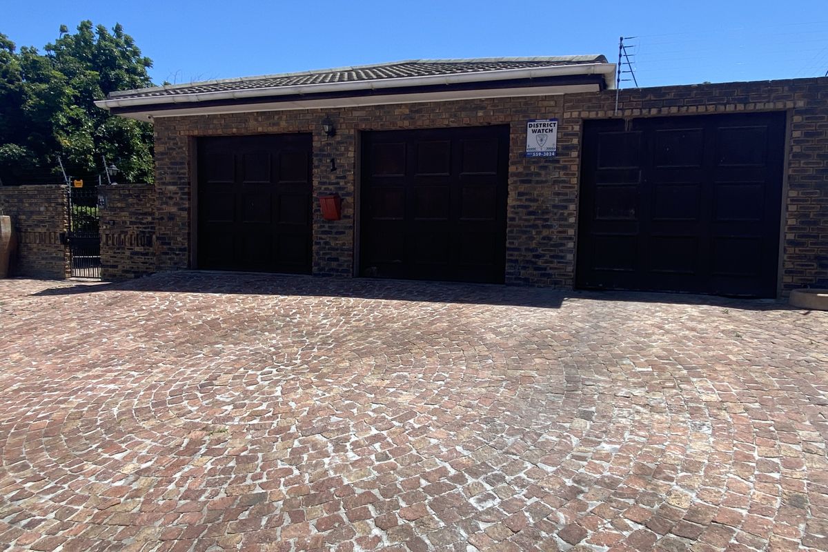 Exceptional 4 Bedroom  Home With 2-Bed Granny Flat - Photo 5