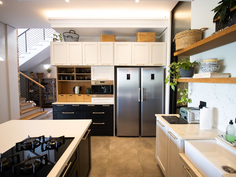 Luxury Residence in the Prestigious Birdhaven Estate - Photo 9