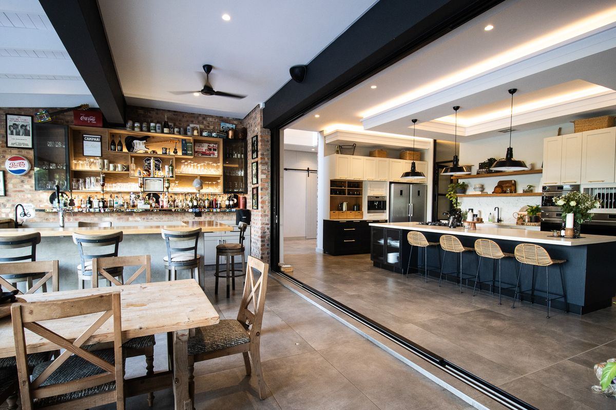 Luxury Residence in the Prestigious Birdhaven Estate - Photo 4