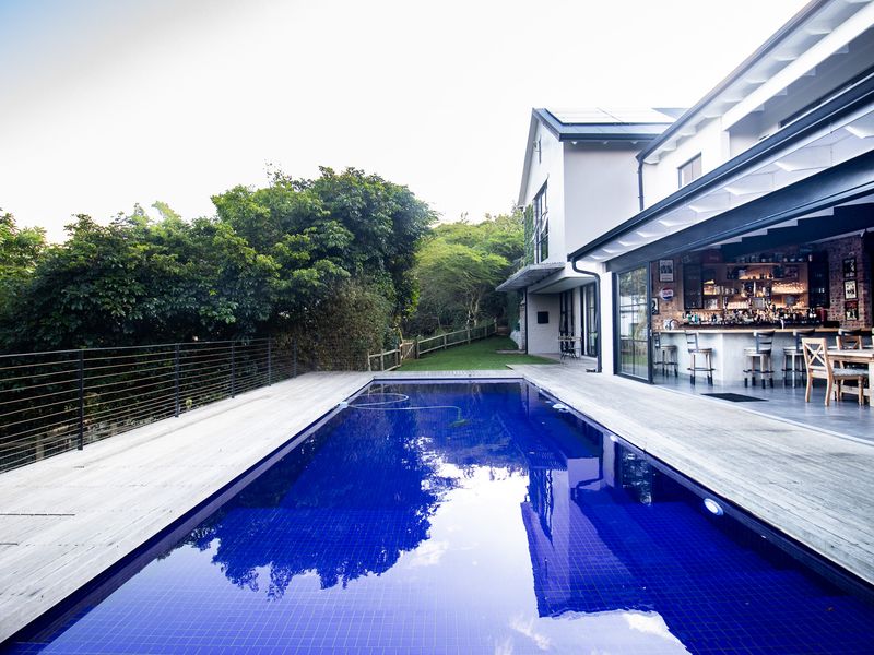 Luxury Residence in the Prestigious Birdhaven Estate - Photo 3