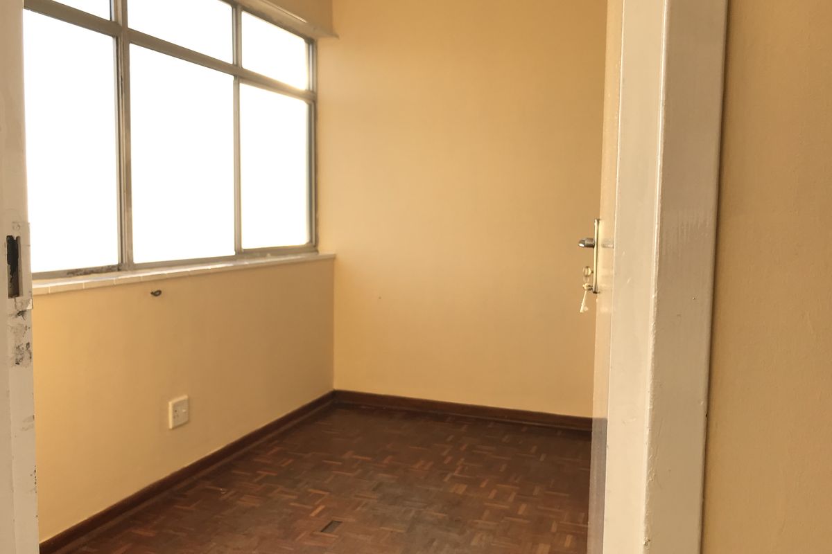 Mangrove Beach Centre 1.5 Bedroom For Sale - Photo 4