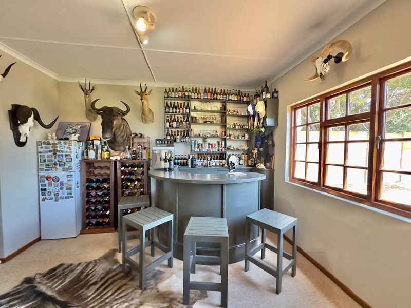 Perfect Blend of Comfort, Space & Style in Stilbaai - Photo 9