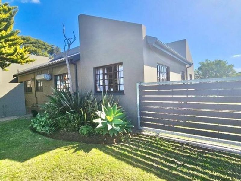 Perfect Blend of Comfort, Space & Style in Stilbaai - Photo 1