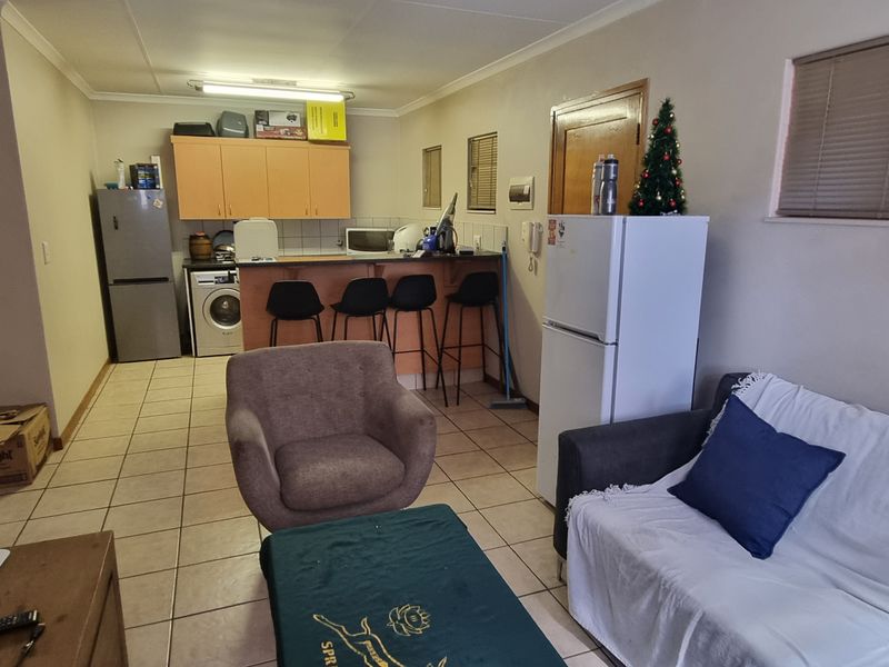 Premium Choice in This Upscale Complex - Investment - Photo 2