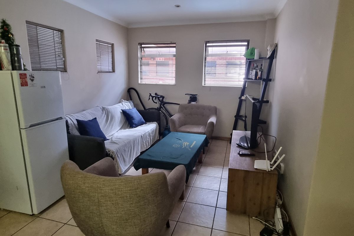 Premium Choice in This Upscale Complex - Investment - Photo 3