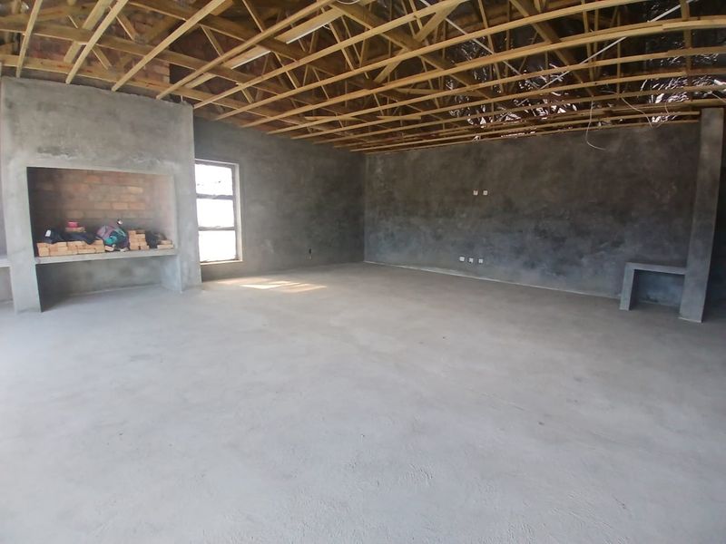 Lovely 4-Bedroom Home in the Beautiful Agulhas Area - Photo 10