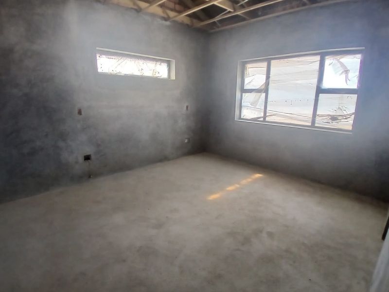 Lovely 4-Bedroom Home in the Beautiful Agulhas Area - Photo 7