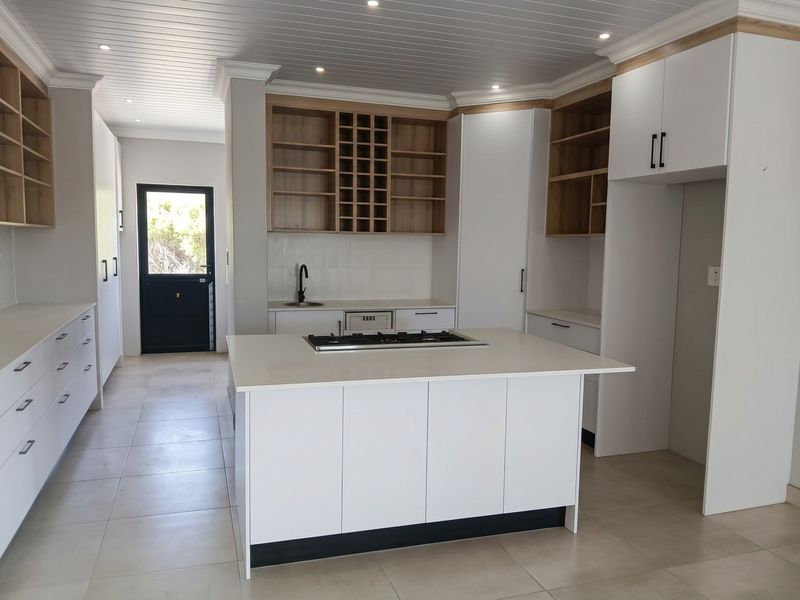 Just the Right Size! Charming 3-Bedroom Home in Beautiful Agulhas - Photo 9