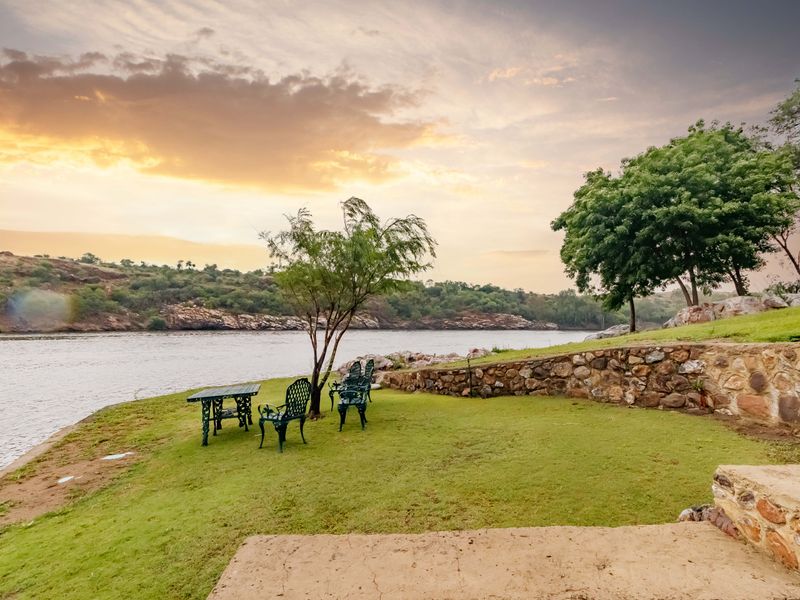 Starting to bid from R3 999 999!!! Live Online Auction! Non-Distressed Auction - Photo 3