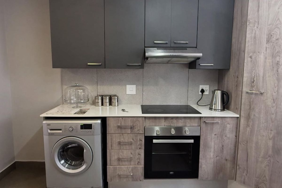 Secure Estate Living in Montana – Modern 2-Bed Apartment with Private Garden - Photo 3