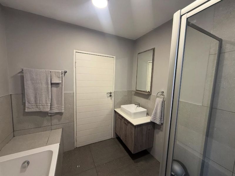 Secure Estate Living in Montana – Modern 2-Bed Apartment with Private Garden - Photo 8