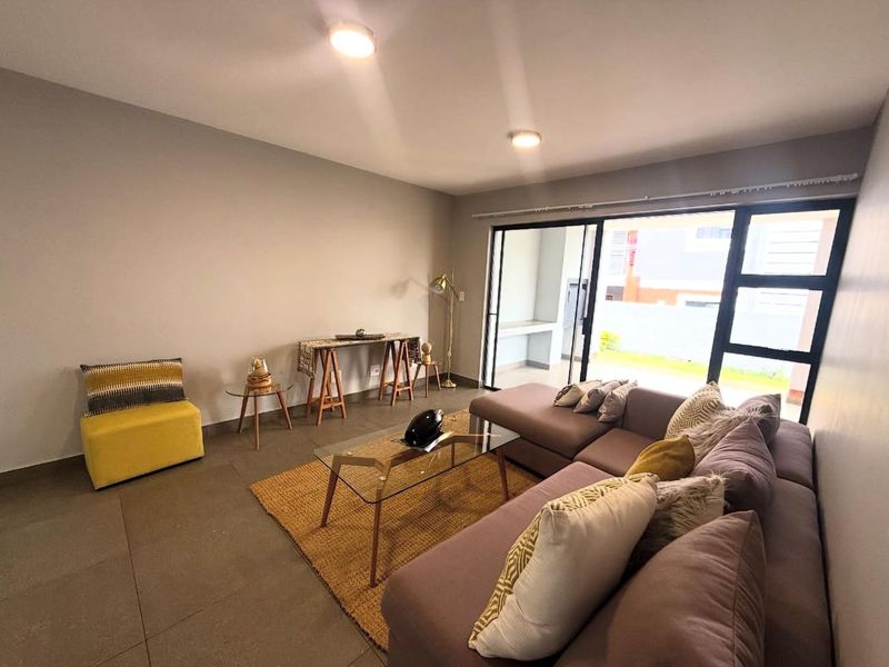 Secure Estate Living in Montana – Modern 2-Bed Apartment with Private Garden - Photo 4