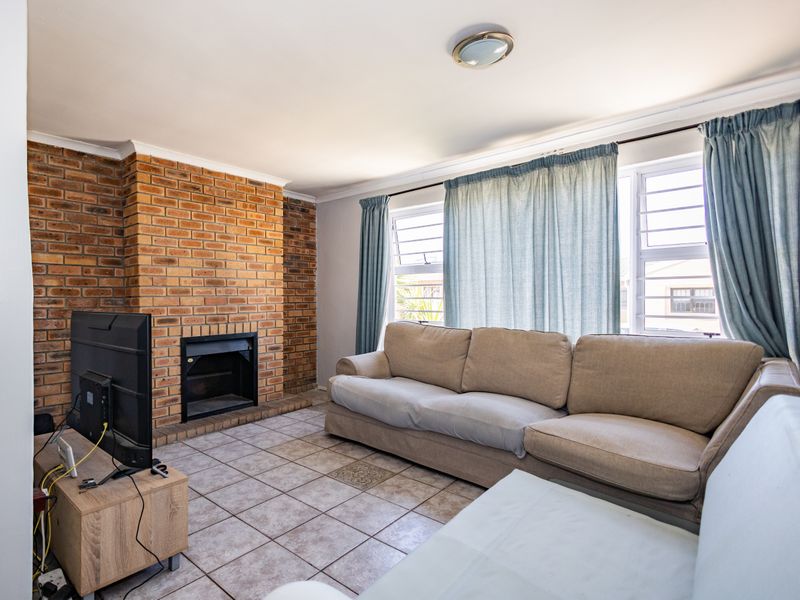 Your Dream Investment or Family Haven | Northpine, Brackenfell - Photo 3